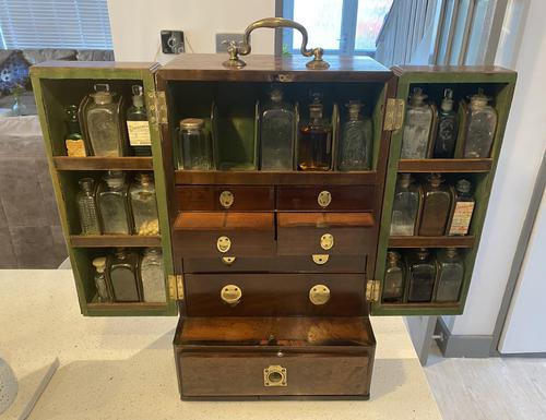 Georgian Mahogany Apothecary Cabinet (1 of 34)