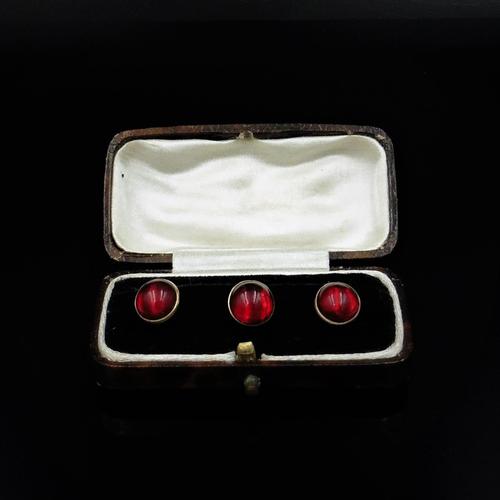 Antique Boxed Cabochon Red Glass Gold Gilt Cuff Collar Studs (1 of 9) Antique Boxed Cabochon Red Glass Gold Gilt Cuff Collar Studs (1 of 9)