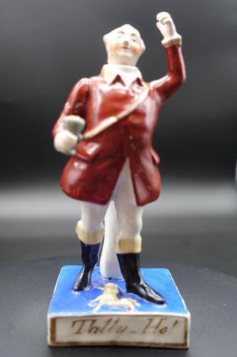 Good Early 19th Century Figure of a Huntsman (1 of 5) Good Early 19th Century Figure of a Huntsman (1 of 5)