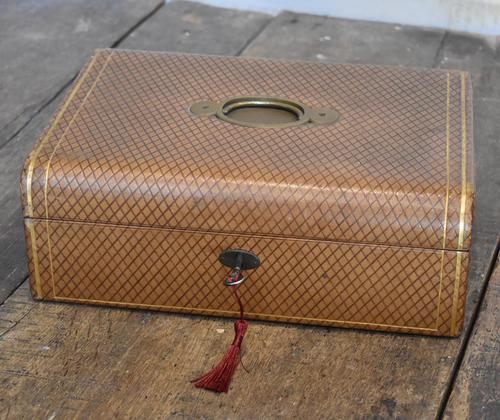 Fine Victorian Leather Writing Slope (1 of 6) Fine Victorian Leather Writing Slope (1 of 6)