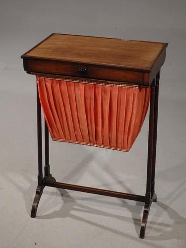 Simple Late George III Period Mahogany Ladies Work Table (1 of 5) Simple Late George III Period Mahogany Ladies Work Table (1 of 5)