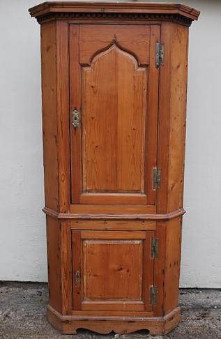 Antique Irish Pine Corner Cupboard (1 of 4)