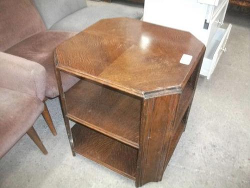 Small 3 Tier Oak Lamp Table (1 of 1)