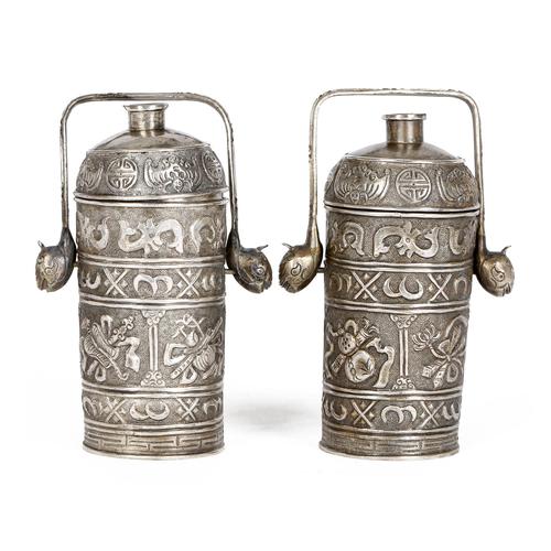Chinese Pair of Qing Silver Metal Handled Lidded Containers (1 of 22) Chinese Pair of Qing Silver Metal Handled Lidded Containers (1 of 22)