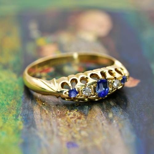 The Antique 1918 Sapphire & Diamond Ring (1 of 6)