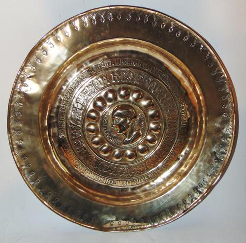 16th. century Nuremberg brass alms dish (1 of 6)