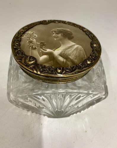 Art Nouveau French Glass Trinket Box c.1915 (1 of 7) Art Nouveau French Glass Trinket Box c.1915 (1 of 7)