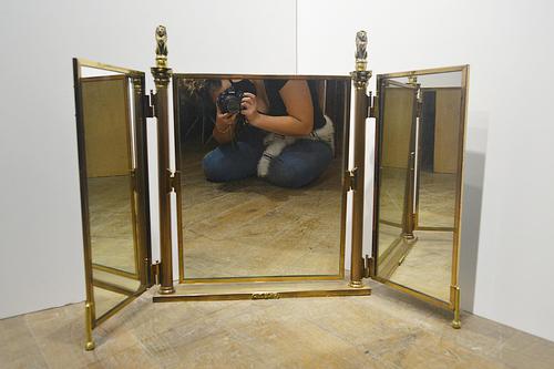 Counter Top Three Fold Mirror (1 of 8) Counter Top Three Fold Mirror (1 of 8)