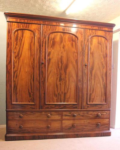 Antique Victorian Mahogany Triple Door Wardrobe (1 of 21)