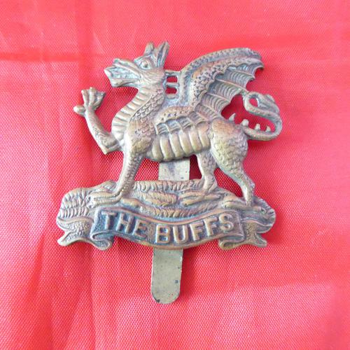 WW1  Buffs Cap Badge (1 of 2)