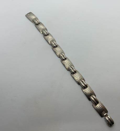 Continental Silver Bracelet (1 of 4) Continental Silver Bracelet (1 of 4)