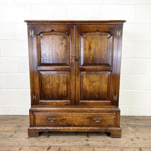 20th Century Reproduction Oak Side Cupboard (1 of 10)