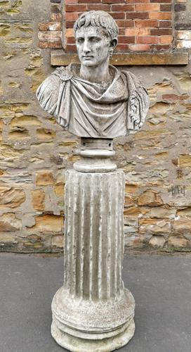 Large Composite Stone Statue On Column - Julius Cesar (1 of 11) Large Composite Stone Statue On Column - Julius Cesar (1 of 11)