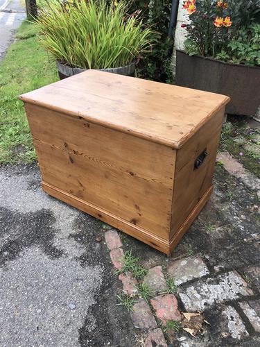 Antique Pine Travelling Box (1 of 6)