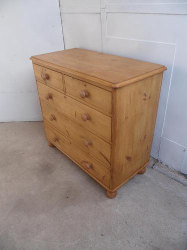 Superb Victorian Large Antique Pine 5 Drawer Chest of Drawers (1 of 8)