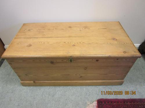 Victorian Pine Blanket Chest (1 of 5)