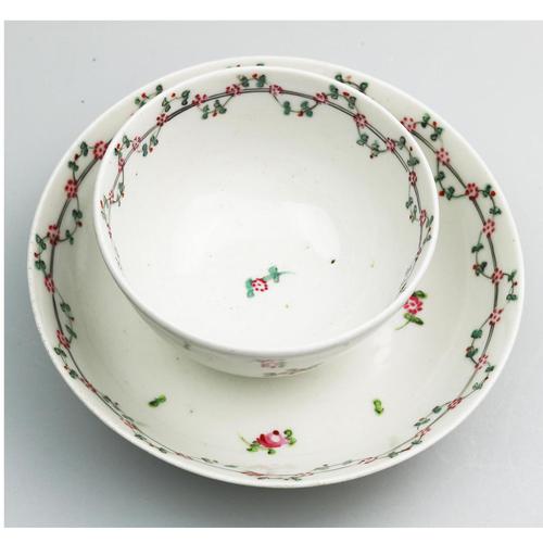 A Very Pretty New Hall Porcelain Floral Spray Tea Bowl & Saucer C.18thc (1 of 5) A Very Pretty New Hall Porcelain Floral Spray Tea Bowl & Saucer C.18thc (1 of 5)
