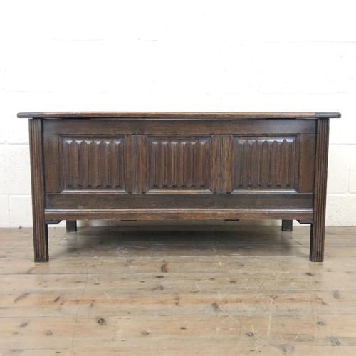 Early 20th Century Panelled Oak Coffer (1 of 8)