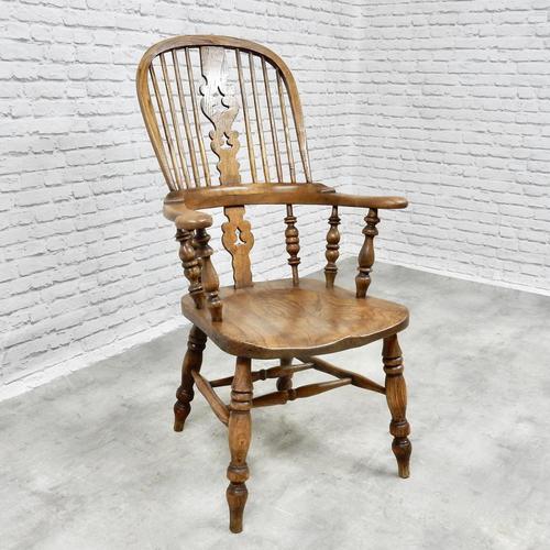 Antique Broadarm Windsor Armchair in Ash & Elm (1 of 7) Antique Broadarm Windsor Armchair in Ash & Elm (1 of 7)