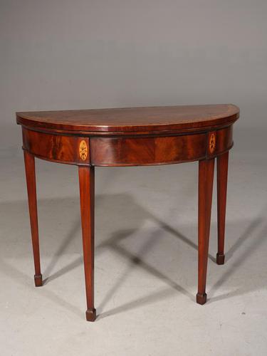 Fine Quality George III Period Demi-lune Card Table (1 of 6) Fine Quality George III Period Demi-lune Card Table (1 of 6)