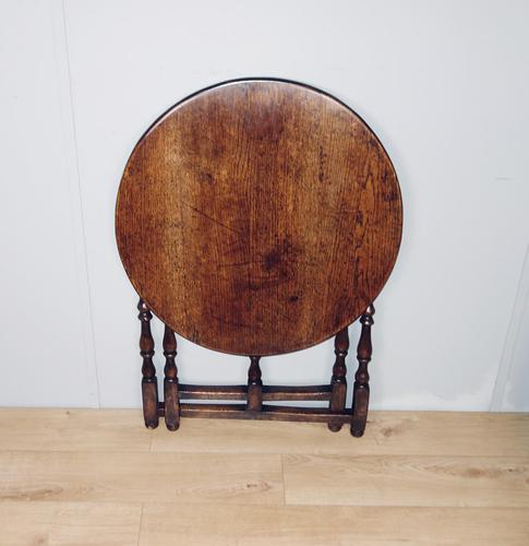 Folding Oak Victorian Table (1 of 6) Folding Oak Victorian Table (1 of 6)