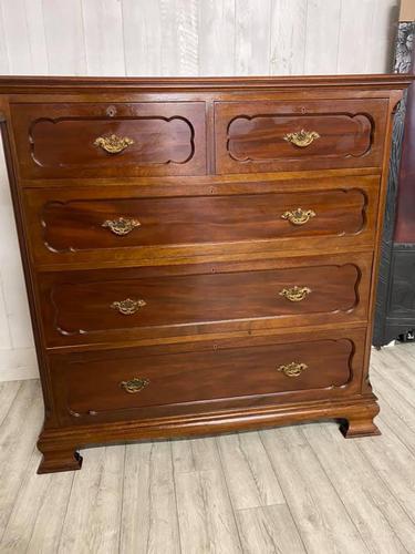 Very Large Victorian Chest of Drawers (1 of 8)