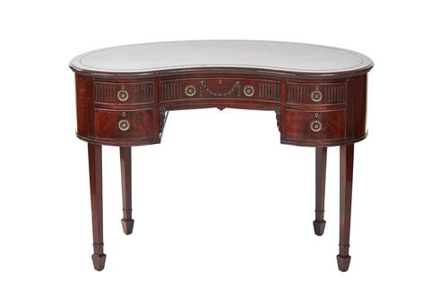 Edwardian Mahogany Writing Desk / Table in Hepplewhite Manner (1 of 8) Edwardian Mahogany Writing Desk / Table in Hepplewhite Manner (1 of 8)