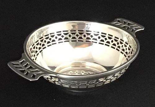 Silver Reticulated Two Handle Trinket Dish (1 of 4) Silver Reticulated Two Handle Trinket Dish (1 of 4)