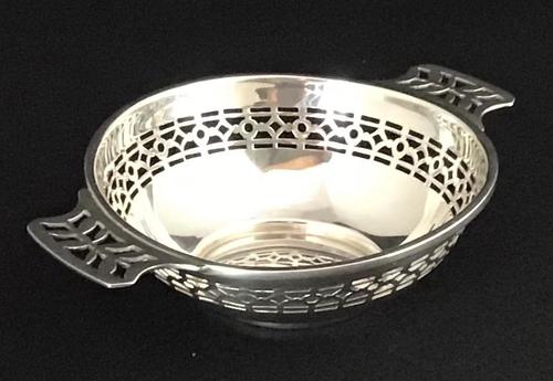 Silver Reticulated Two Handle Trinket Dish (1 of 4)