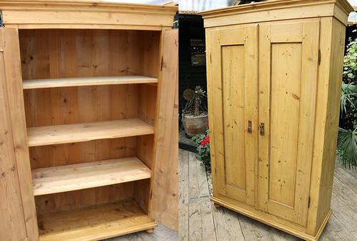Fabulous! Georgian! Old Pine Two Door Cupboard with Shelves - We Deliver! (1 of 15) Fabulous! Georgian! Old Pine Two Door Cupboard with Shelves - We Deliver! (1 of 15)