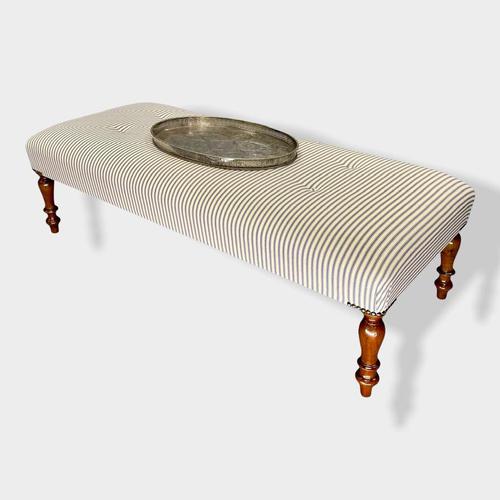 19th Century Low Buttoned Footstool (1 of 7) 19th Century Low Buttoned Footstool (1 of 7)