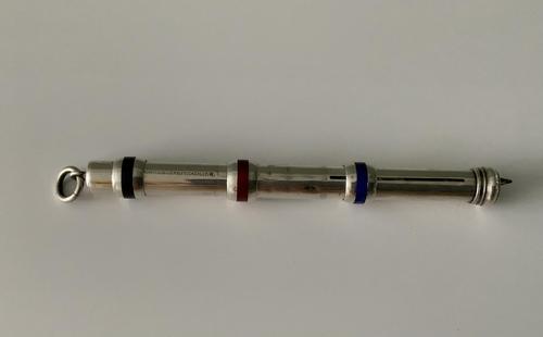 Combination pen & two propelling pencils (1 of 6) Combination pen & two propelling pencils (1 of 6)