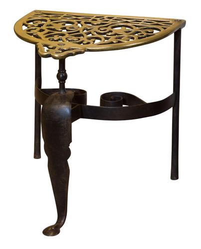19th Century cast brass and wrought iron fireside trivet (1 of 5) 19th Century cast brass and wrought iron fireside trivet (1 of 5)