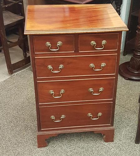 Antique Style Chest (1 of 6)