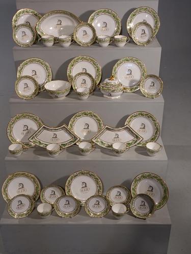Fine 42 Piece Copeland Armorial Tea & Dessert Service (1 of 6) Fine 42 Piece Copeland Armorial Tea & Dessert Service (1 of 6)