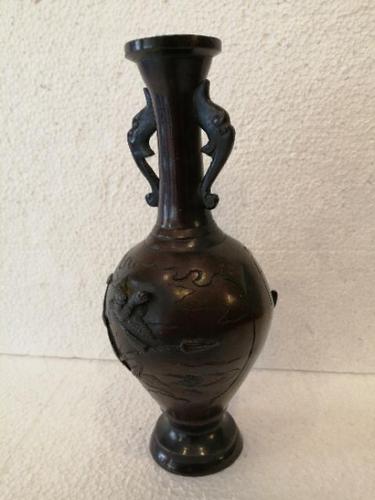 Superb 19th Century Japanese Bronze Vase (1 of 6)