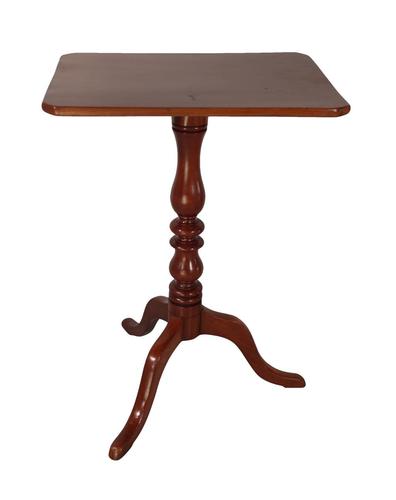 Tilt Top Table (1 of 4) Tilt Top Table (1 of 4)