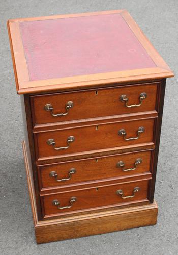 1960s Mahogany Filing Cabinet with Brown Leather on Top (1 of 4)