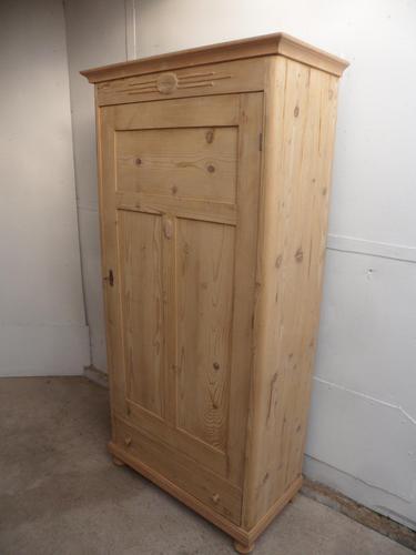 Lovely Victorian 1 Door Antique  Pine Kitchen / Storage Cupboard to wax / paint (1 of 11)