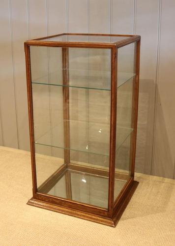 Oak Shop Display Cabinet (1 of 7)