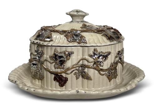 Stoneware Butter Dish (1 of 7) Stoneware Butter Dish (1 of 7)