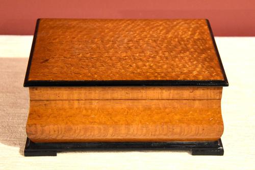 Early 20th Century Mahogany Dunhill Cigar Box (1 of 4) Early 20th Century Mahogany Dunhill Cigar Box (1 of 4)