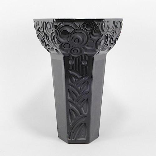 Geometric Glass Vase by Andre Delatte (1 of 7) Geometric Glass Vase by Andre Delatte (1 of 7)