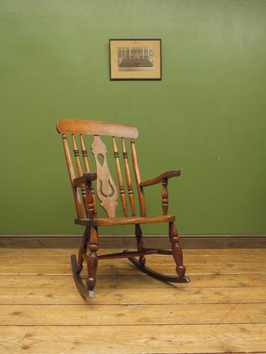 Antique Country Oak Rocking Chair with Nicely Aged Patina (1 of 14)