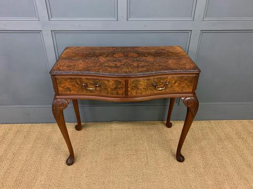 Serpentine Shaped Burr Walnut Side Table (1 of 15)