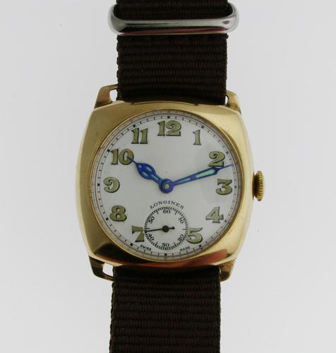 9kt Gold Longines Men’s Wristwatch Swiss 1944 (1 of 10)