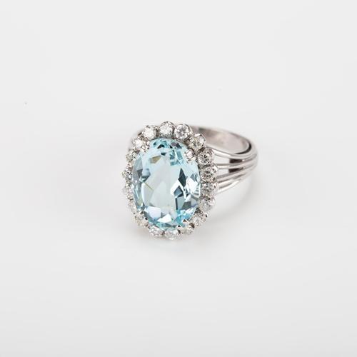 Vintage 5.75 Carat Aquamarine & 0.72 Carat Diamond Cluster Engagement Ring c.1960 (1 of 5)