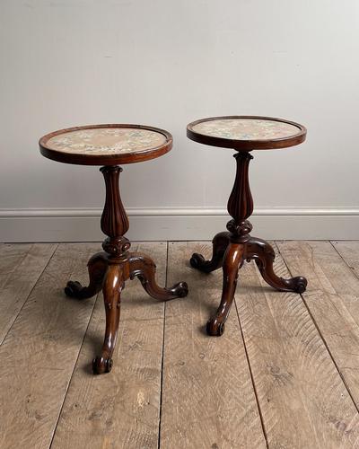 Charming Pair of Round Rosewood Lamp Tables (1 of 10)