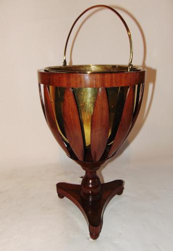 Dutch Mahogany Tulip Shaped Jardiniere 1810 (1 of 6) Dutch Mahogany Tulip Shaped Jardiniere 1810 (1 of 6)