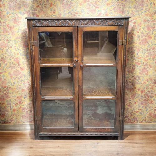 Oak Glass-fronted Bookcase c.1930 (1 of 12)